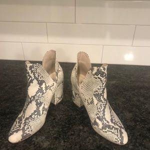 Steve Madden booties size 10
